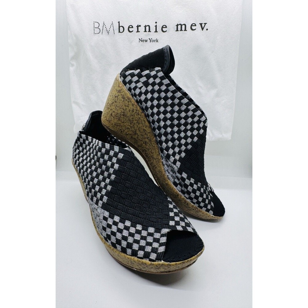 Bernie Mev Wedge Mary Jane Shoes Womens Size 37 Black Woven Comfort US 6.5-7 Wed